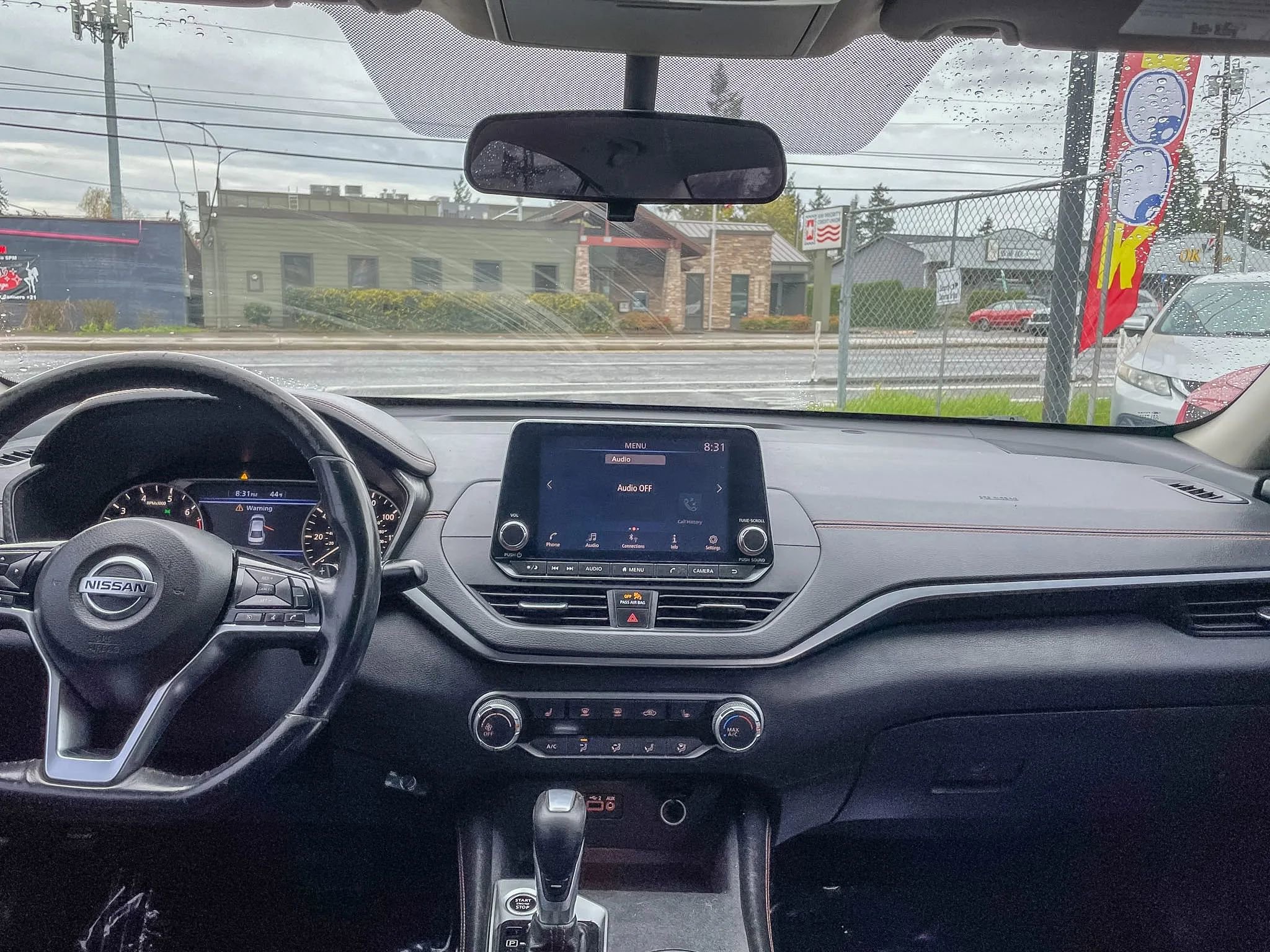 Used 2019 Nissan Altima 2.5 SR w/ SR Premium Package FWD image 3