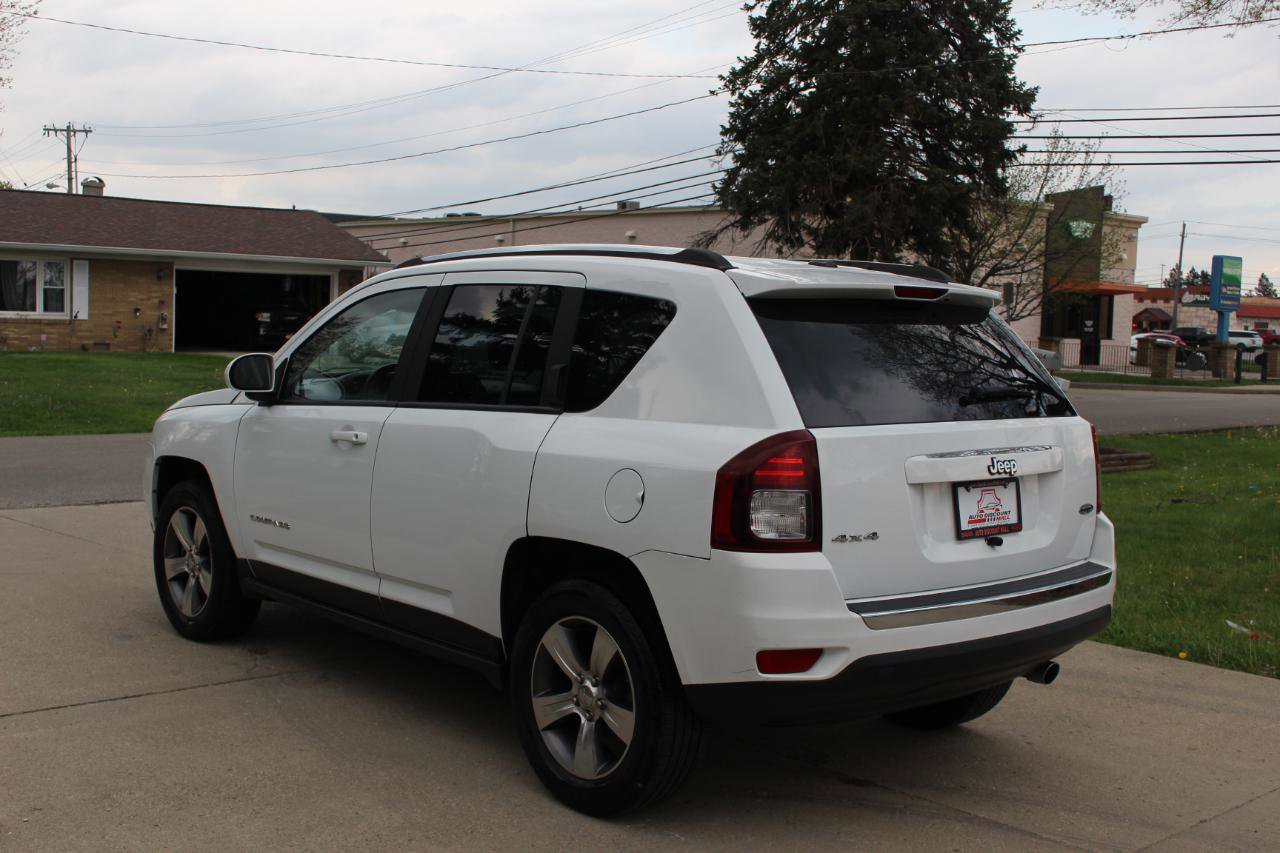 Used 2016 Jeep Compass High Altitude AWD/4WD image 7