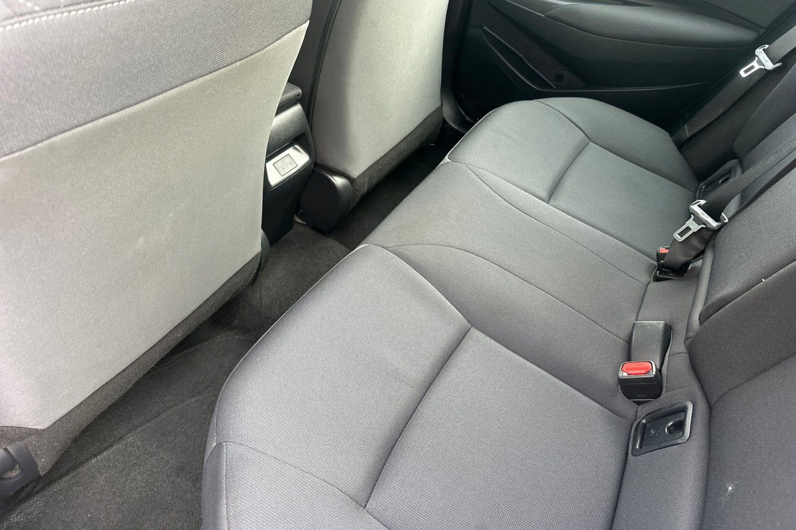 Used 2023 Toyota Corolla LE image 11