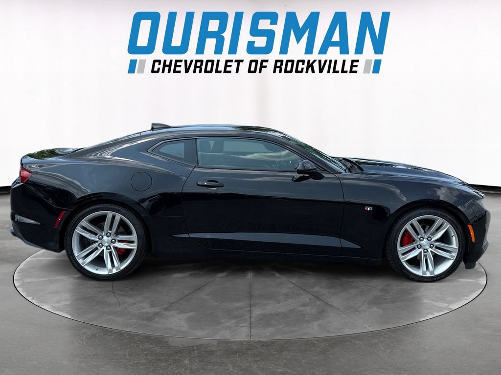 Used 2024 Chevrolet Camaro LT w/ Technology Package RWD image 7