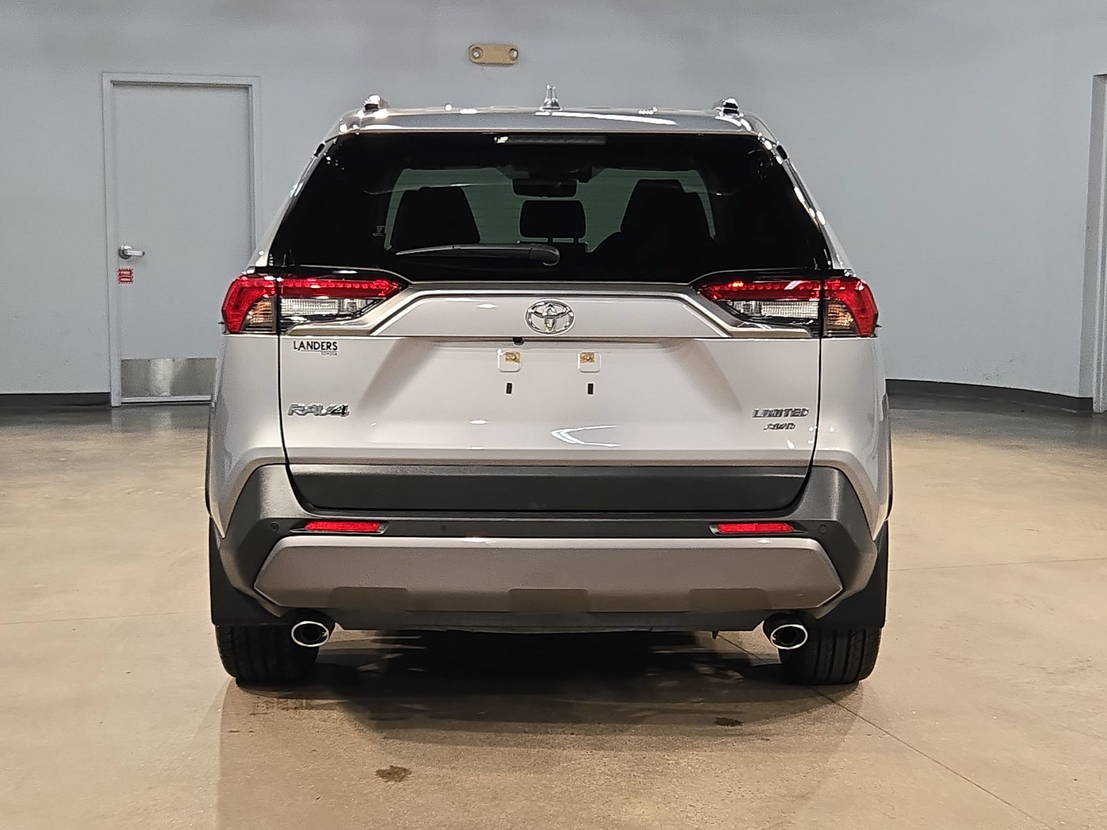 Used 2021 Toyota RAV4 Limited AWD/4WD image 6