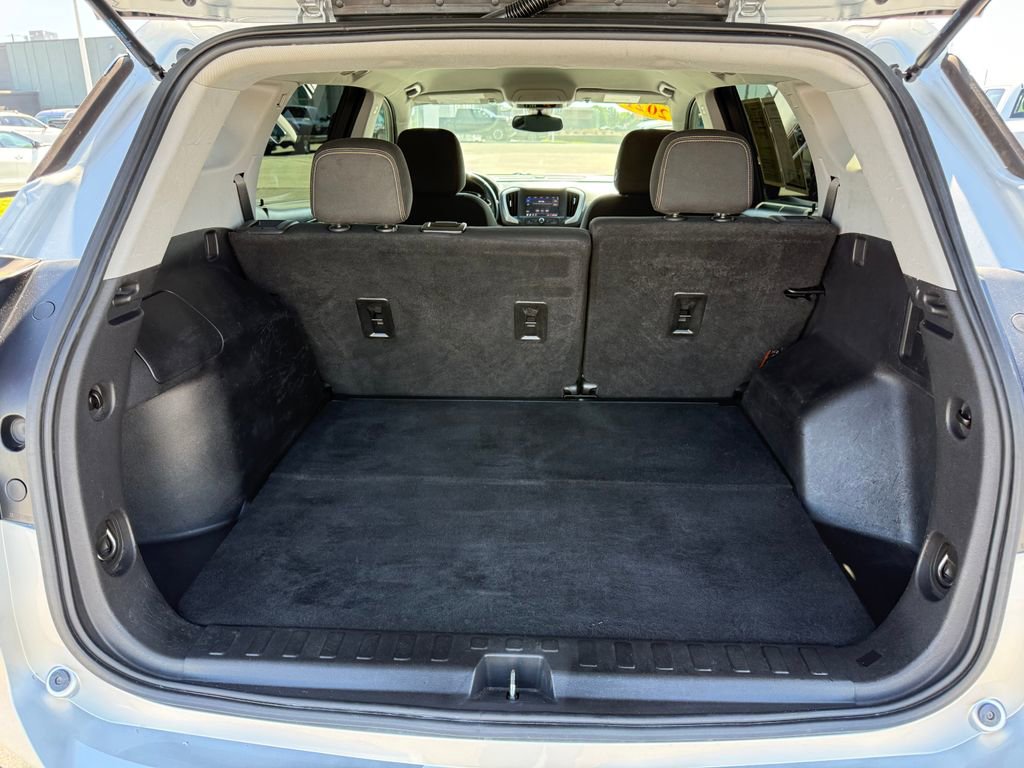 Used 2021 GMC Terrain SLE FWD image 23