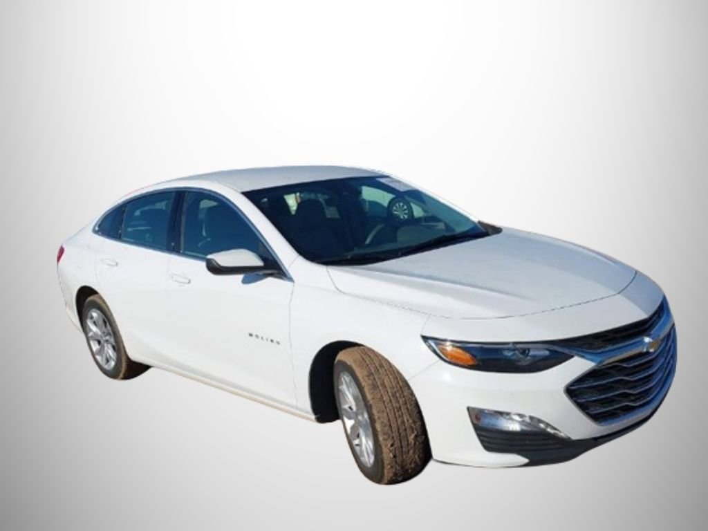 Used 2025 Chevrolet Malibu LT image 3