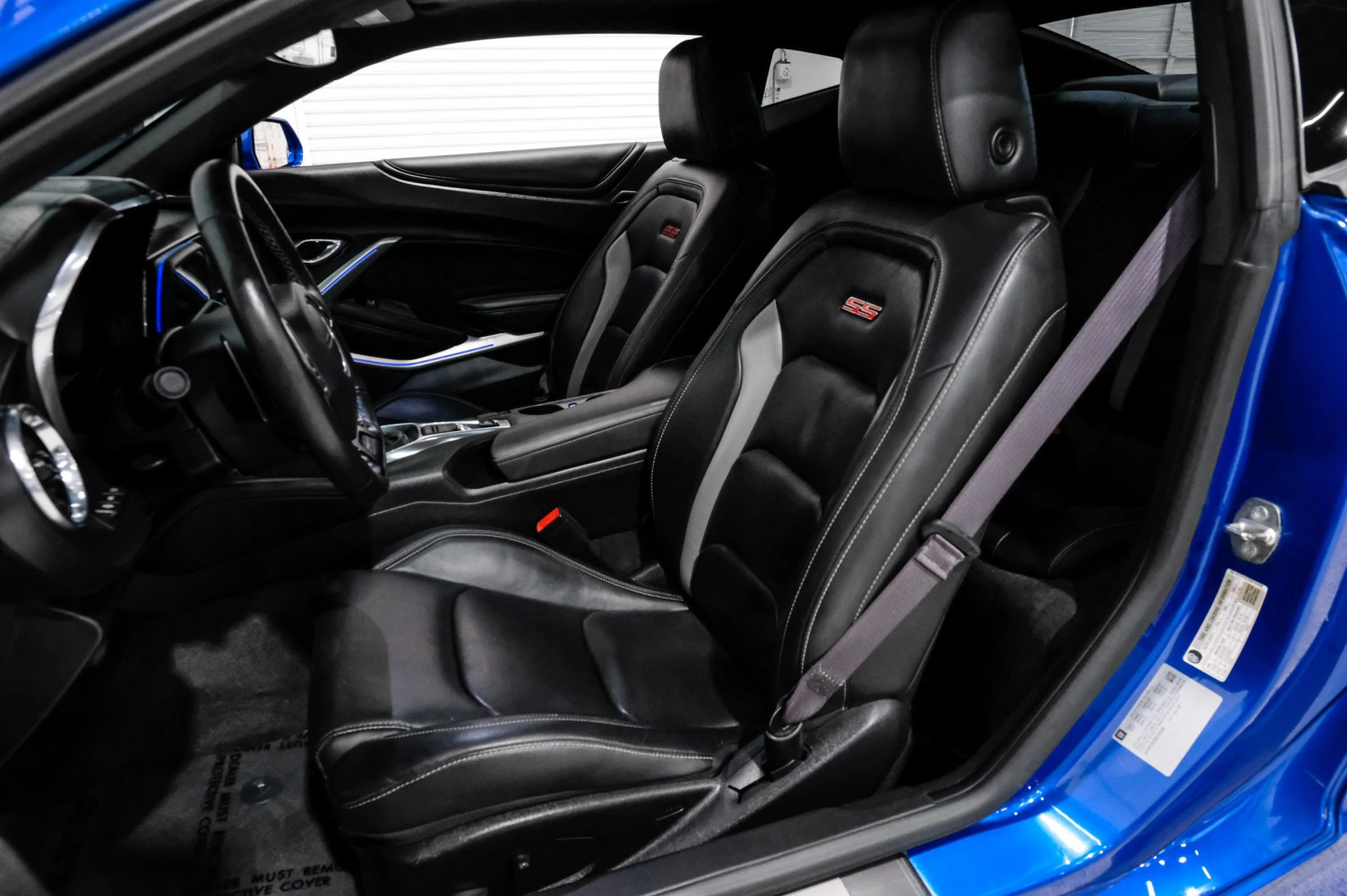 Used 2017 Chevrolet Camaro SS RWD image 35