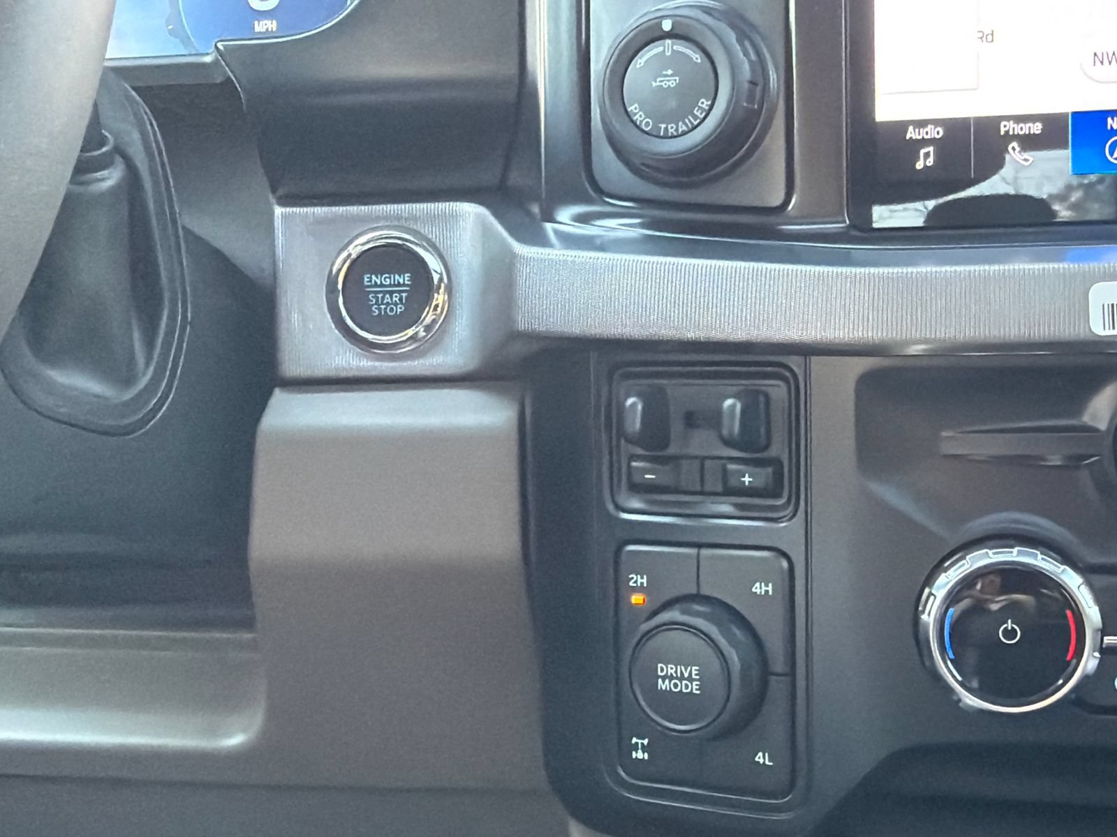 New 2026 Ford F250 Platinum w/ Platinum Plus Package AWD/4WD image 28
