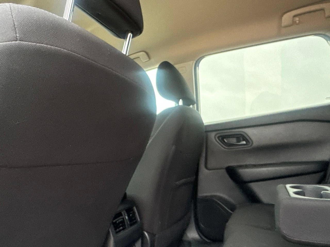 Used 2024 Nissan Rogue S AWD/4WD image 36