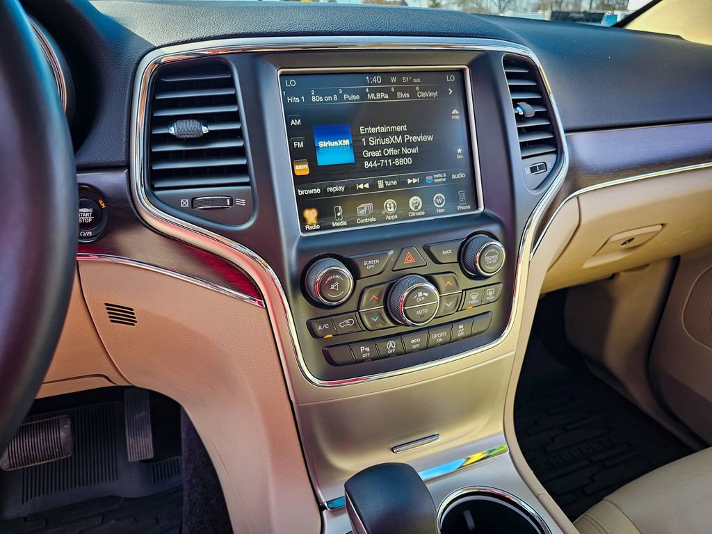 Used 2017 Jeep Grand Cherokee Limited image 22