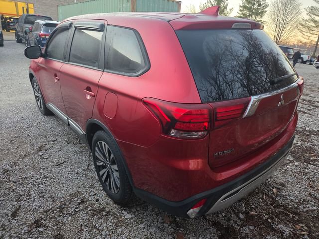 Used 2019 Mitsubishi Outlander SE image 6