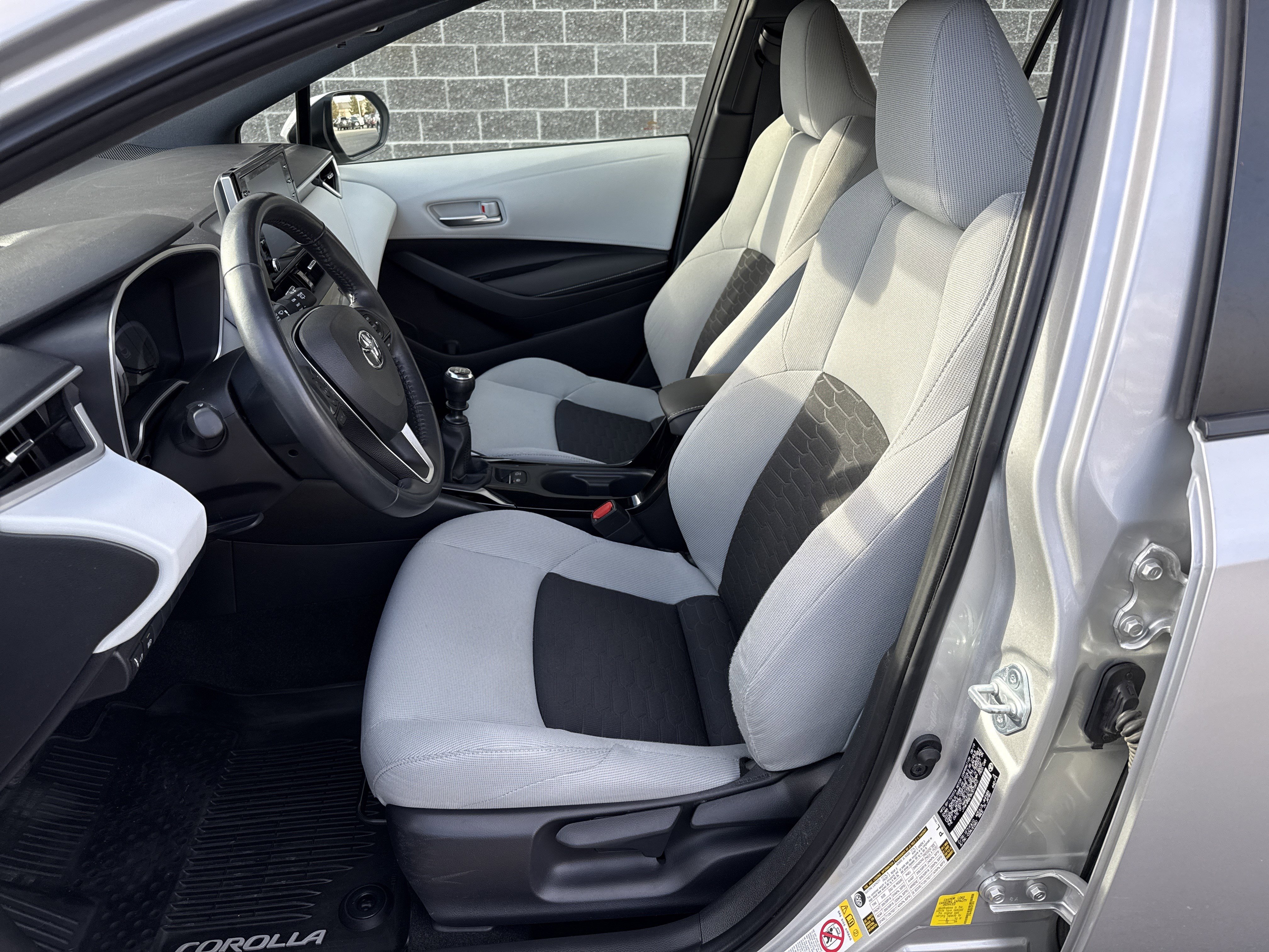 Used 2019 Toyota Corolla SE image 15