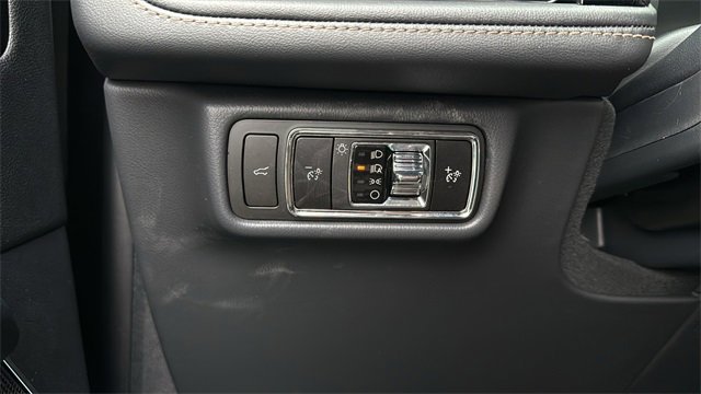 New 2026 Lincoln Aviator AWD image 25