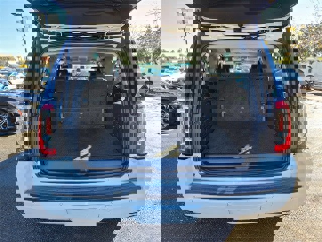 Used 2016 GMC Yukon XL SLE w/ HD Trailering Package image 17