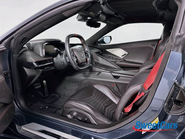 Used 2020 Chevrolet Corvette Stingray Premium Cpe w/ 3LT Preferred Equipment Group RWD image 9