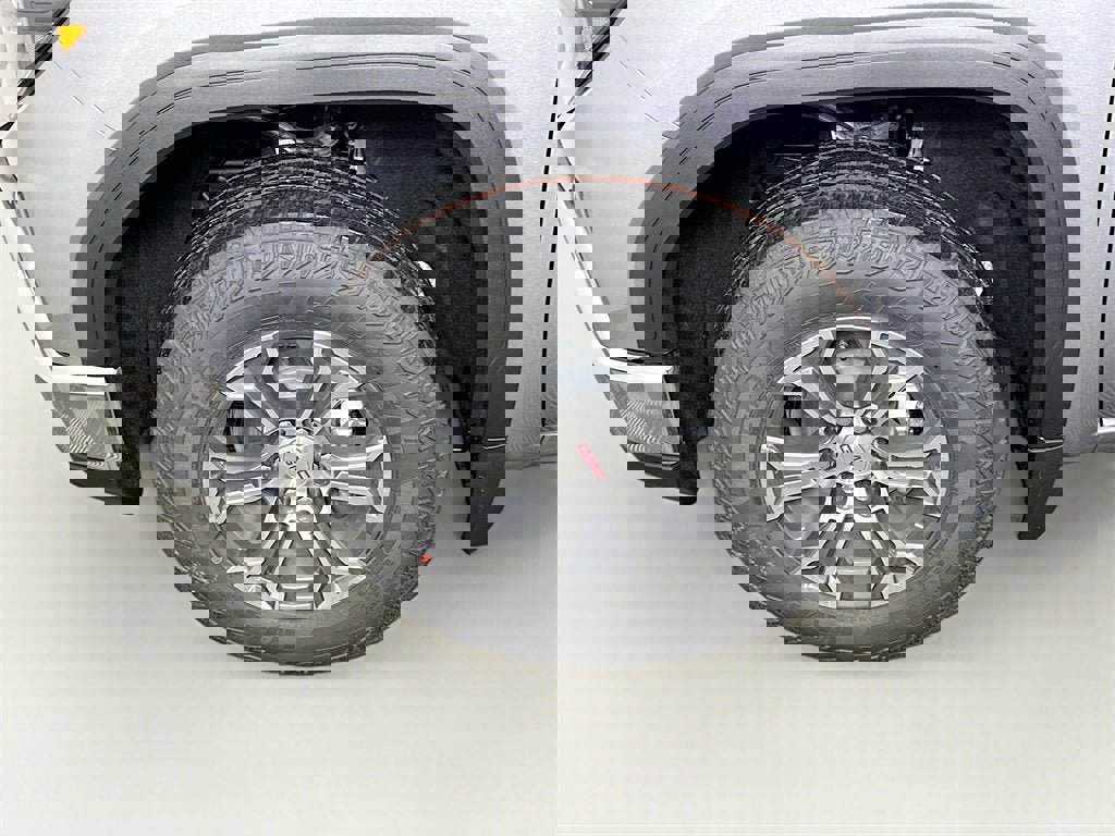 New 2026 GMC Sierra 1500 SLE w/ Preferred Package image 24