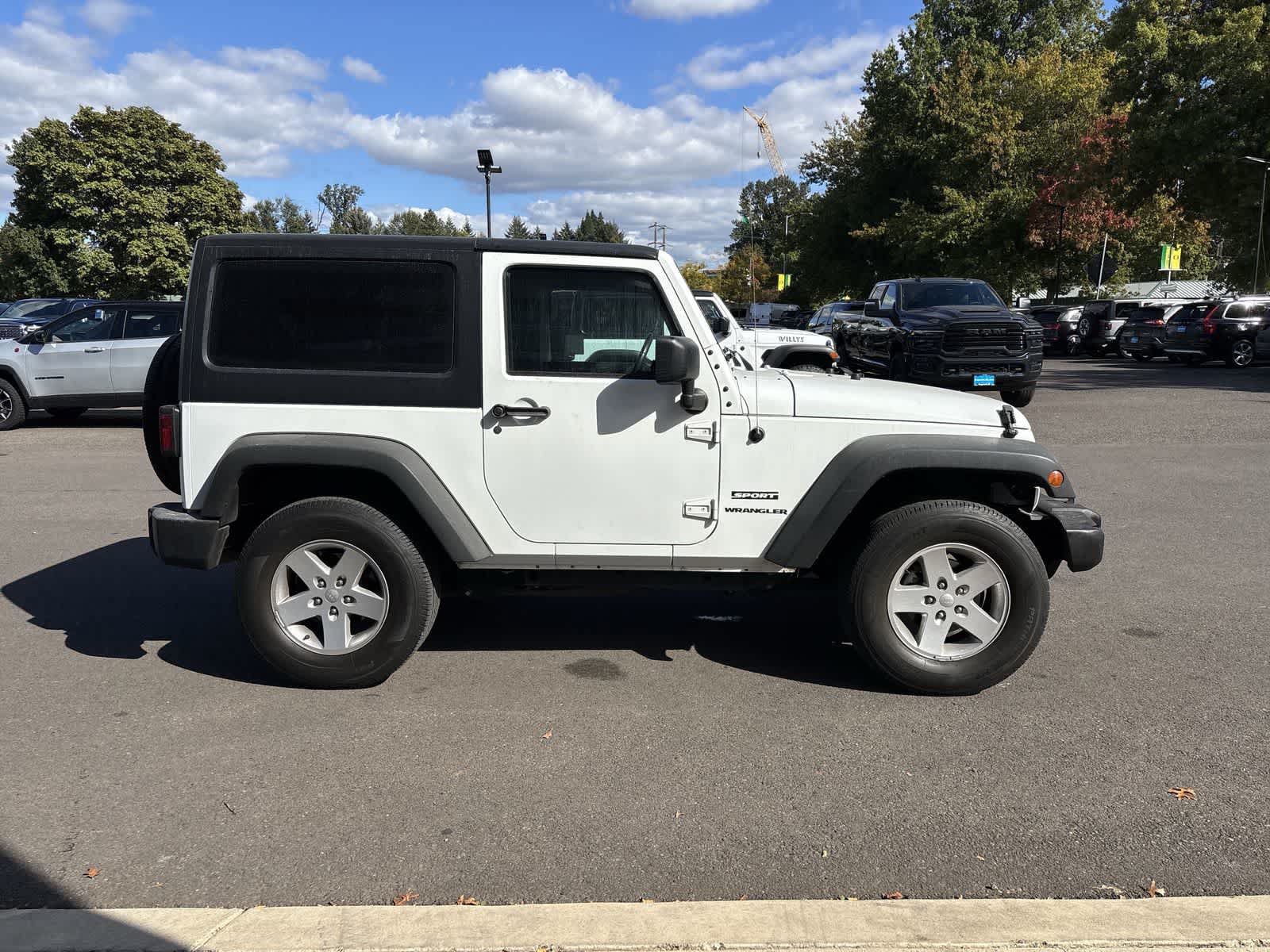 Used 2017 Jeep Wrangler Sport w/ Quick Order Package 24S AWD/4WD image 5