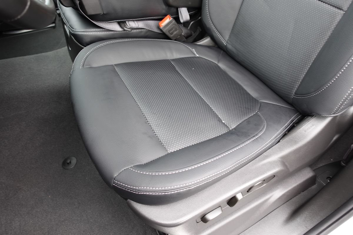 Used 2024 Chevrolet Silverado 1500 LT AWD/4WD image 18