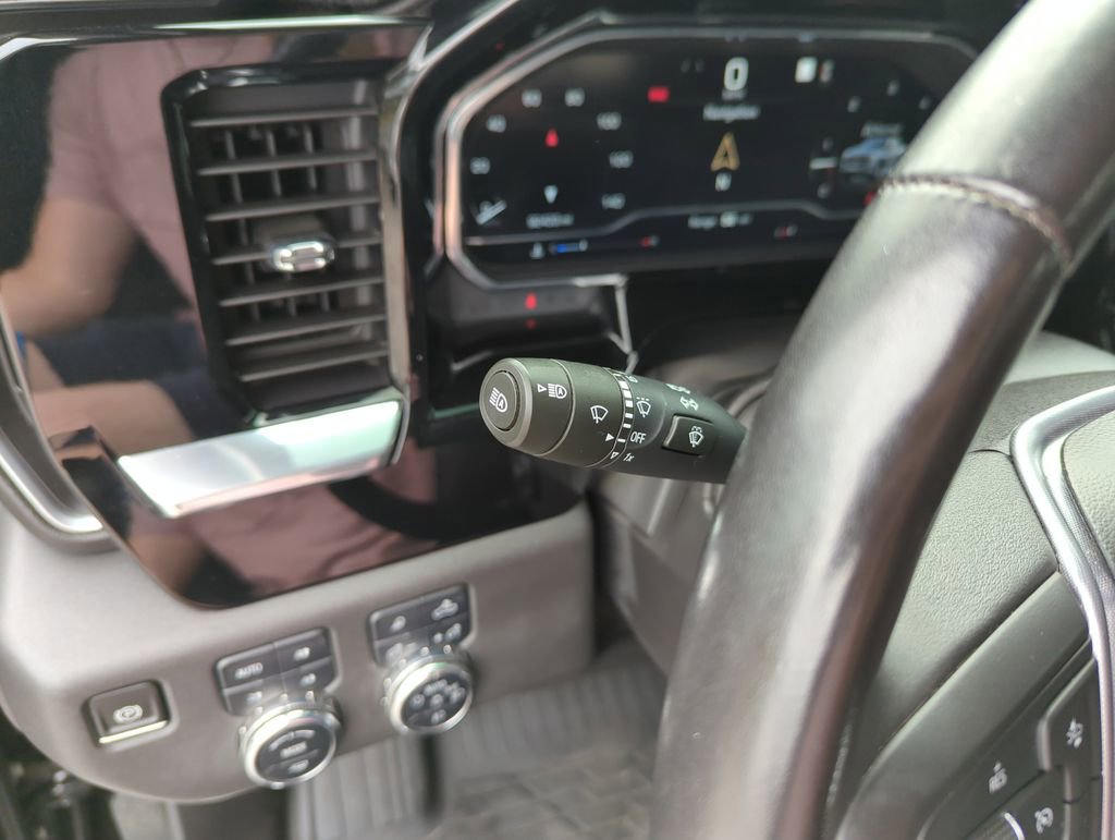 Used 2022 GMC Sierra 1500 SLT w/ SLT Premium Plus Package AWD/4WD image 21