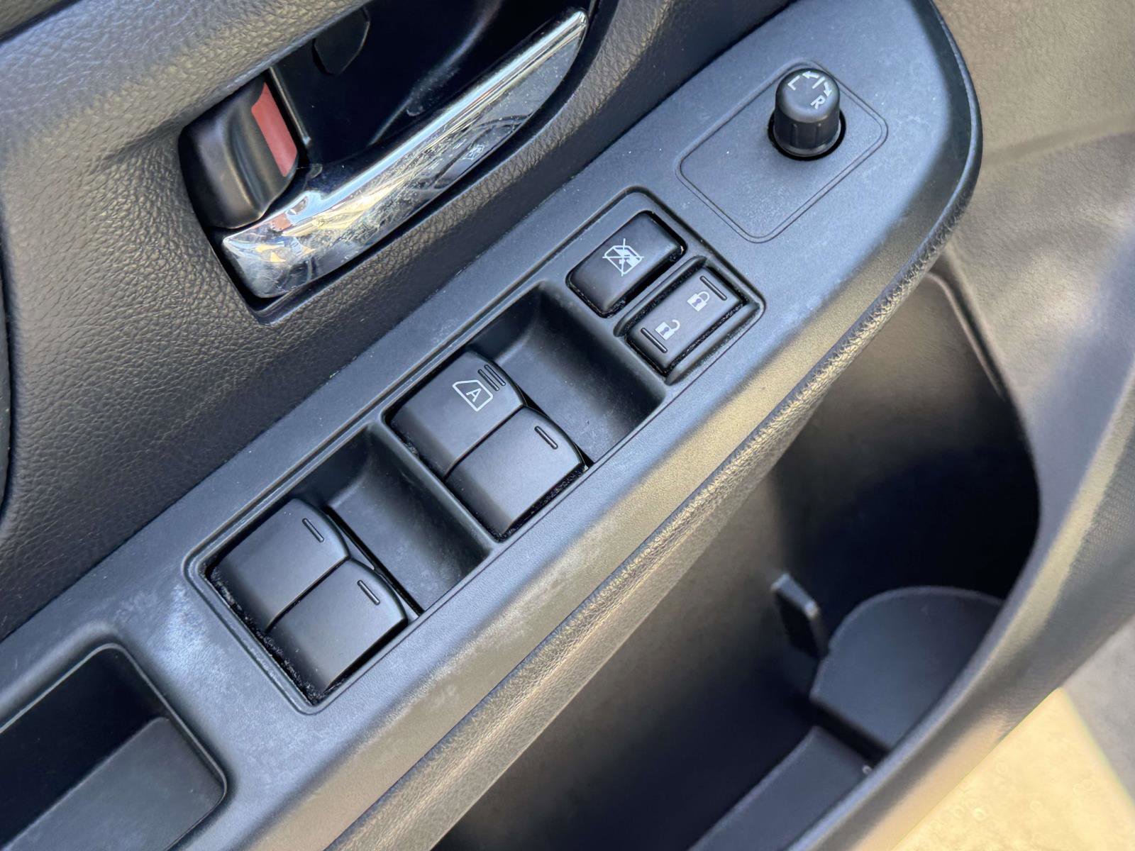 Used 2013 Subaru Crosstrek 2.0i Limited image 15