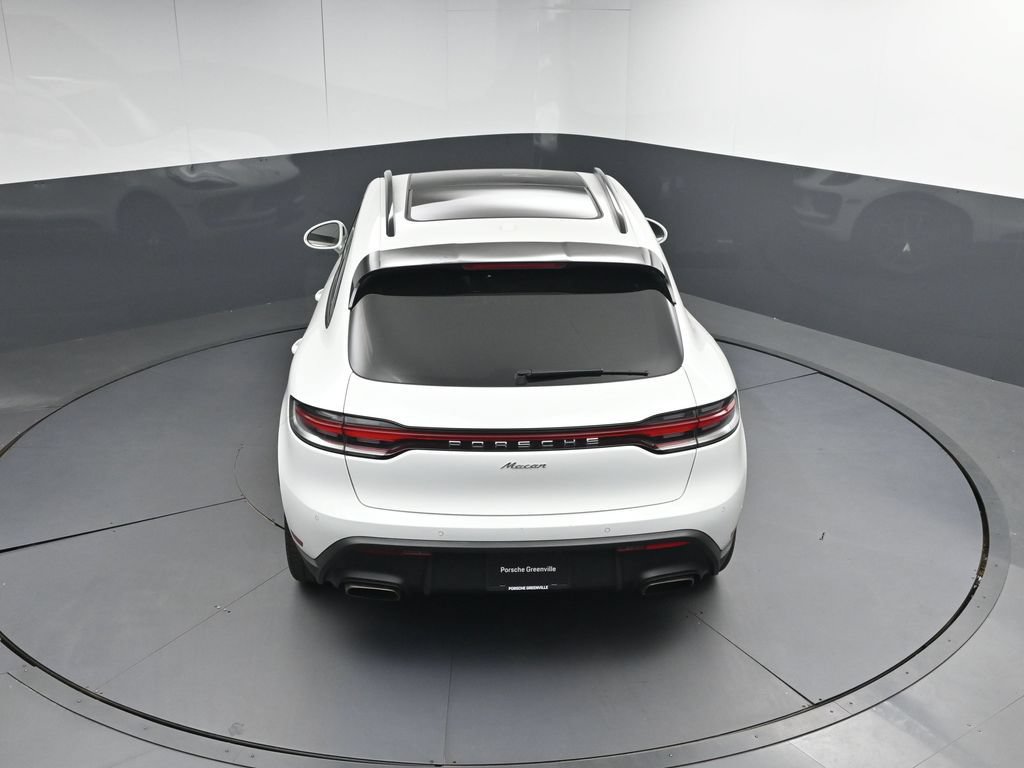 Used 2023 Porsche Macan AWD/4WD image 36