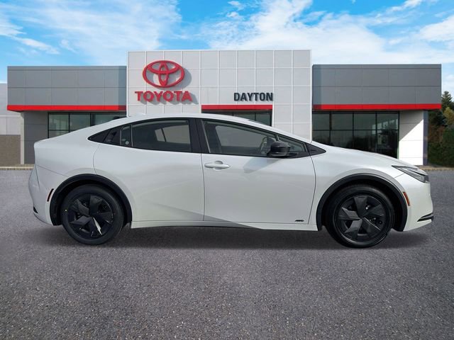 Used 2024 Toyota Prius LE image 5