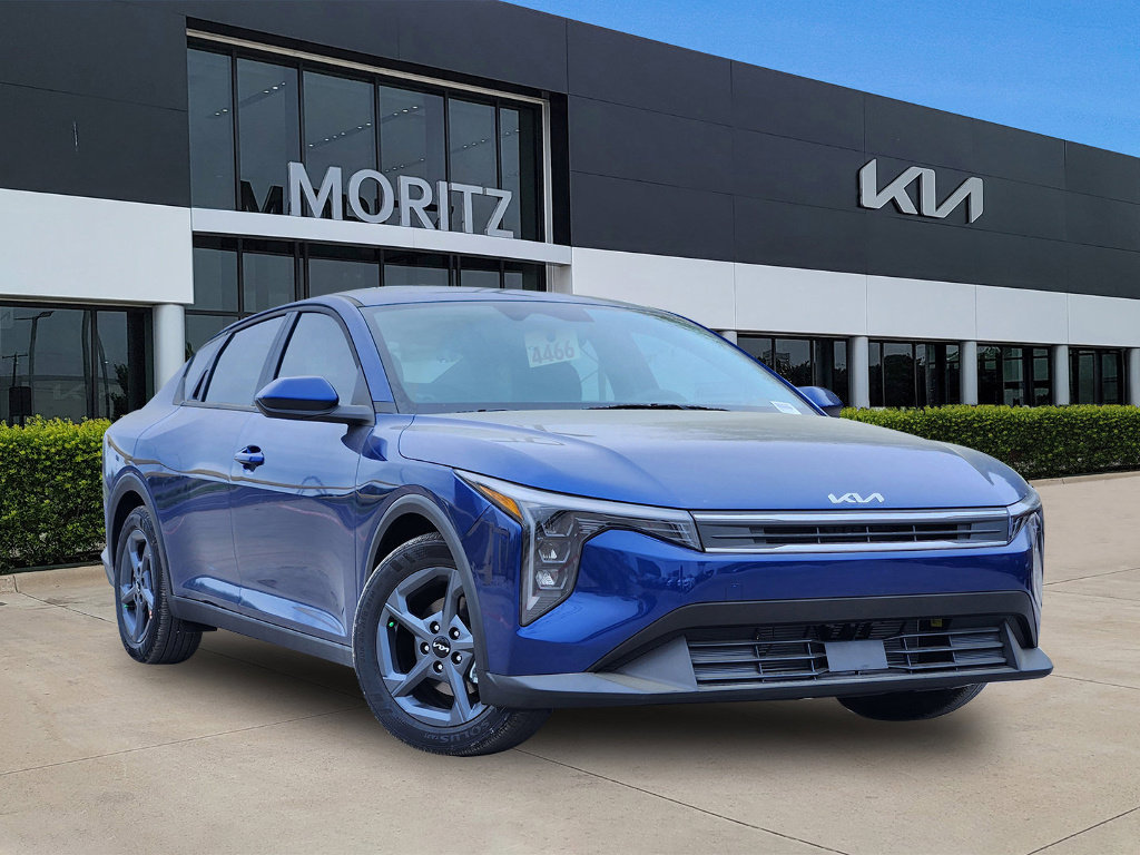 New 2026 Kia K4 LXS image 1