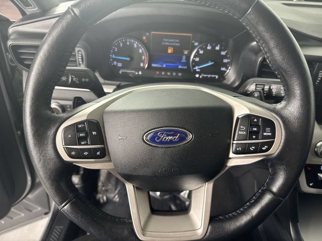 Used 2020 Ford Explorer XLT w/ Comfort Package AWD/4WD image 11