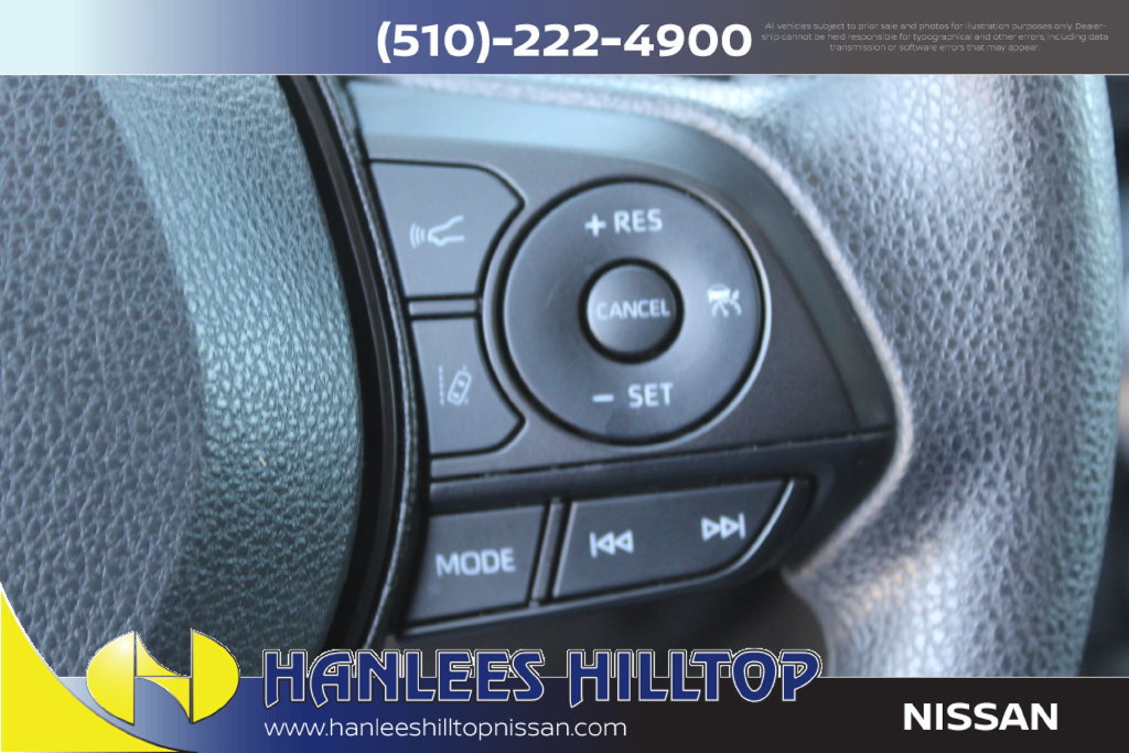 Used 2025 Toyota RAV4 XLE FWD image 27