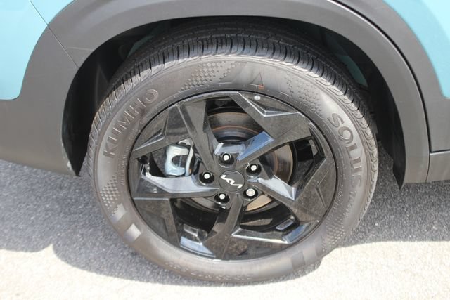 Certified 2026 Kia Seltos EX AWD/4WD image 37