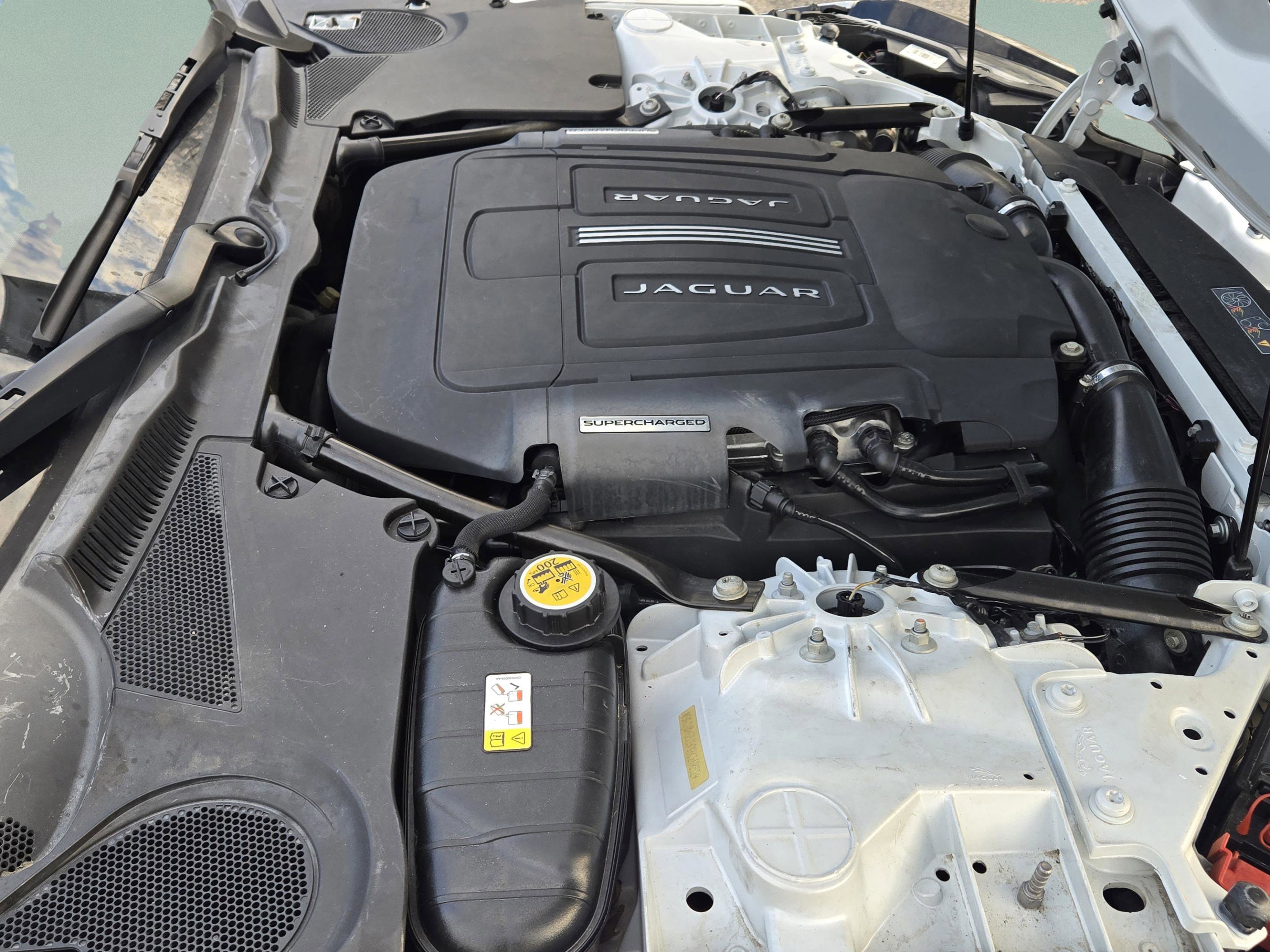 Used 2016 Jaguar F-TYPE S image 13