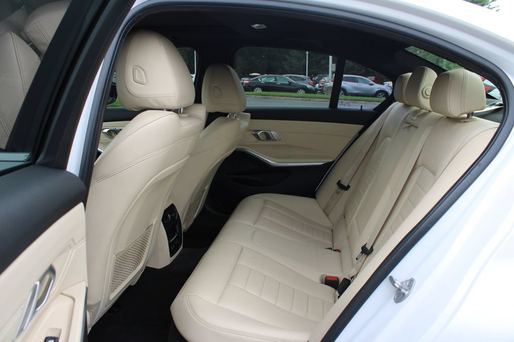 Used 2020 BMW 330i xDrive Sedan w/ Premium Package AWD/4WD image 12