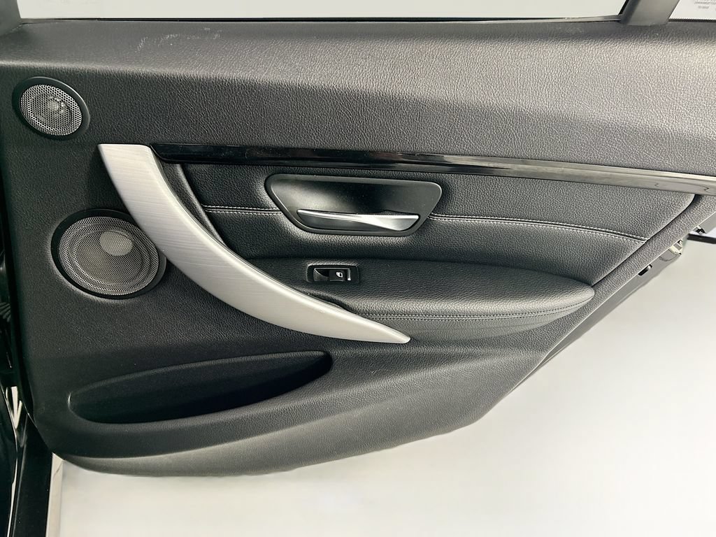 Used 2017 BMW 340i Sedan RWD image 26