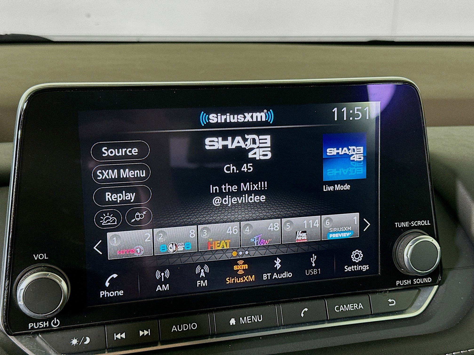 Used 2023 Nissan Rogue SL AWD/4WD image 21