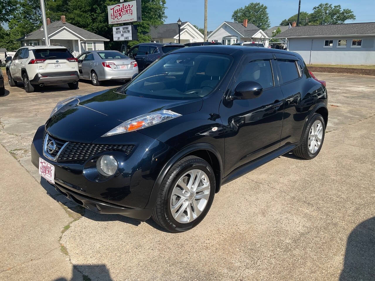 Used 2014 Nissan Juke SV FWD image 6