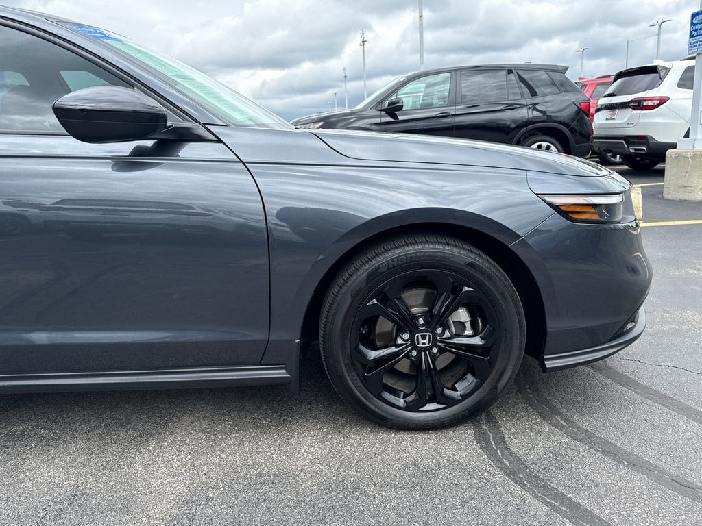 Certified 2025 Honda Accord SE image 15