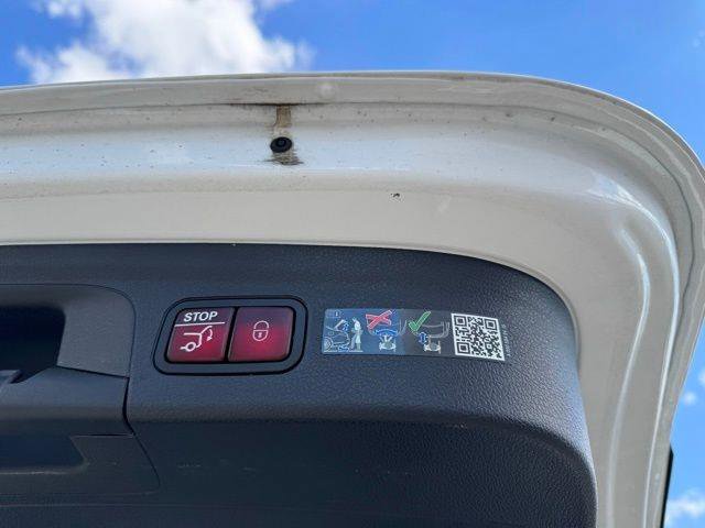 Certified 2025 Mercedes-Benz GLE 350 4MATIC image 25