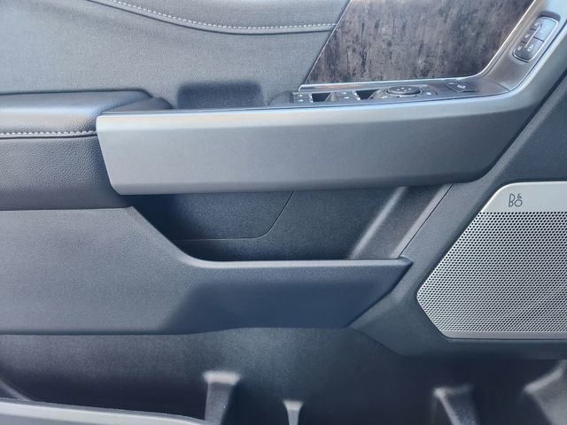 Used 2025 Ford F250 Lariat w/ Lariat Ultimate Package image 19