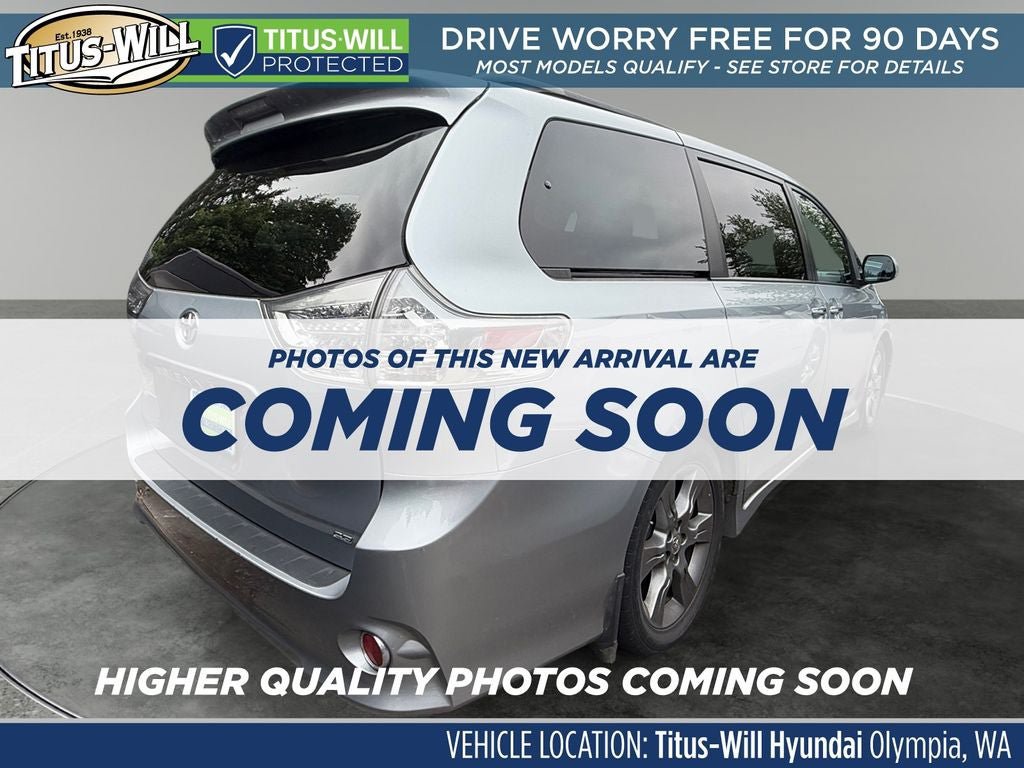 Used 2015 Toyota Sienna SE FWD image 5