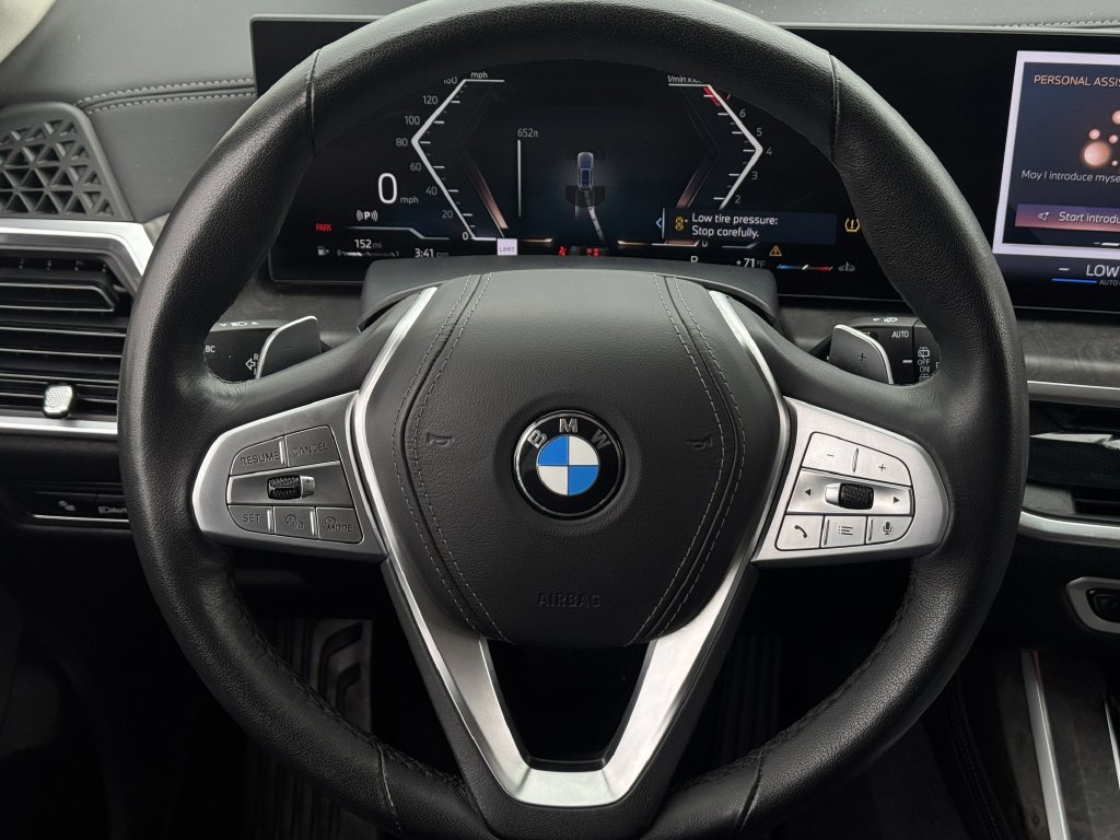 Used 2025 BMW X7 xDrive40i AWD/4WD image 13