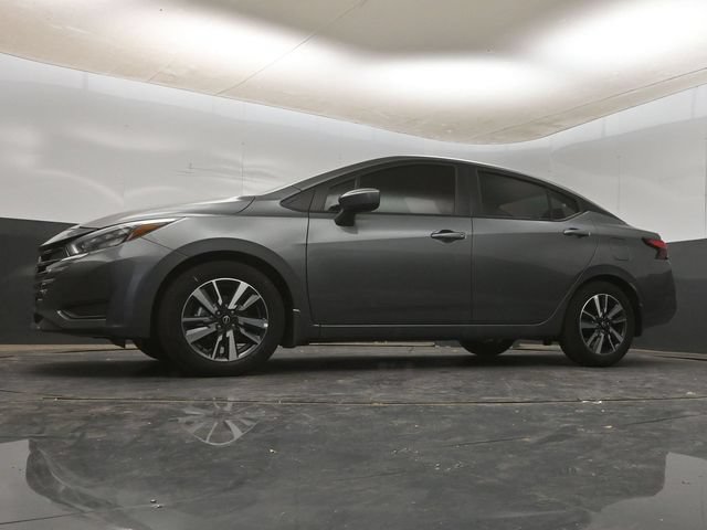 New 2025 Nissan Versa SV w/ Trunk Package FWD image 12