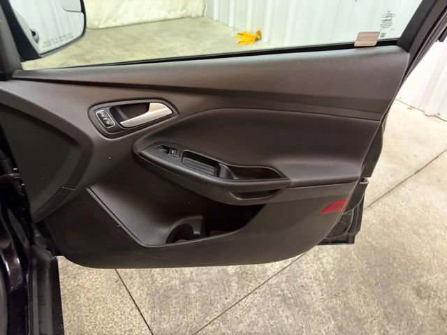Used 2016 Ford Focus SE image 23