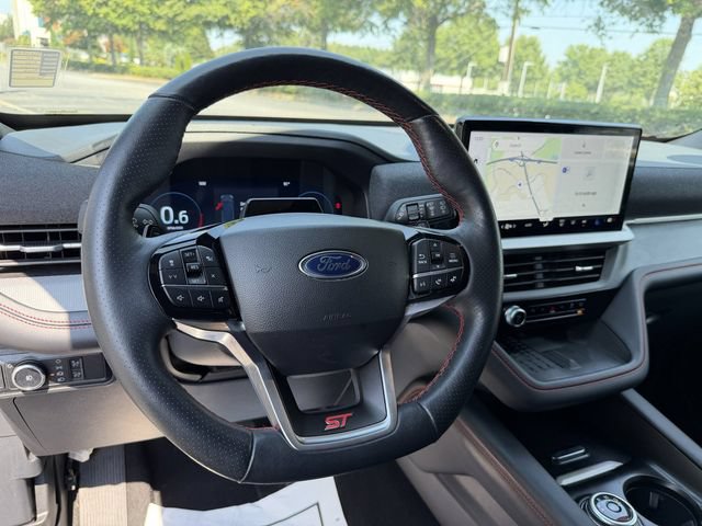 Used 2025 Ford Explorer ST AWD/4WD image 15