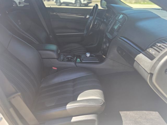 Used 2019 Chrysler 300 S image 18