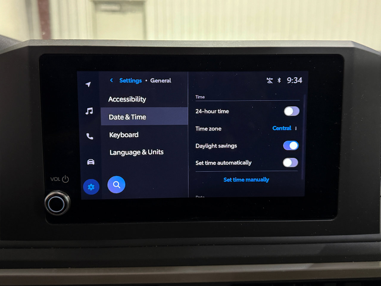 Used 2024 Toyota Tacoma SR image 16