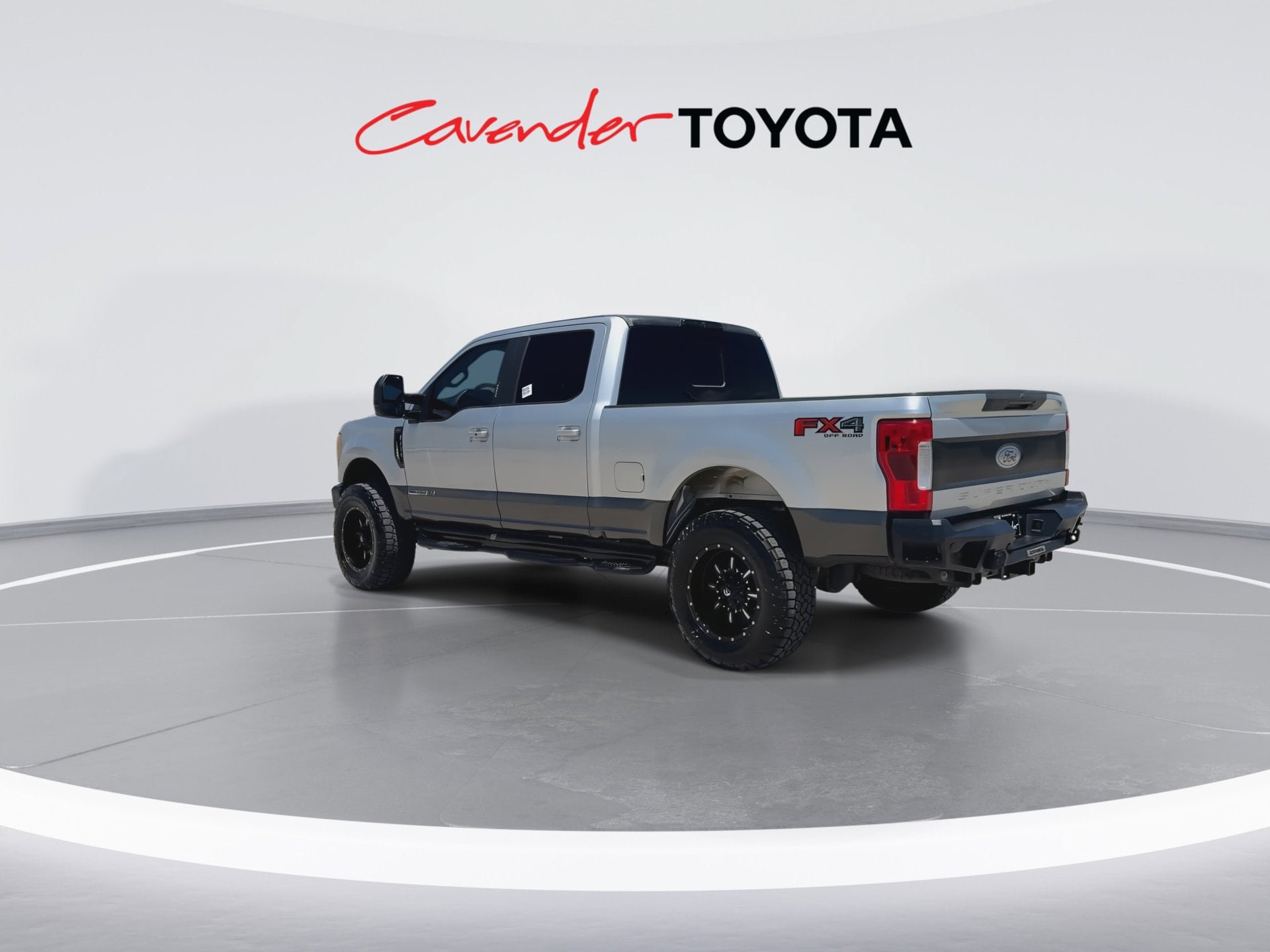 Used 2017 Ford F250 Lariat w/ Lariat Ultimate Package AWD/4WD image 6
