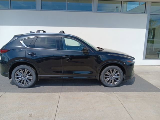 New 2025 MAZDA CX-5 Signature image 4