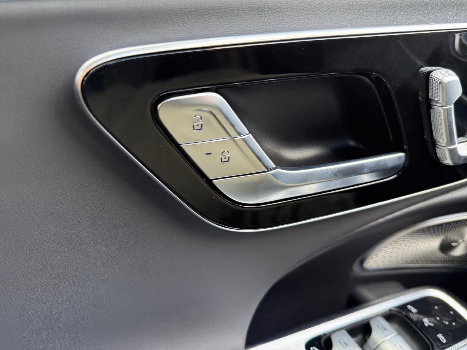 New 2026 Mercedes-Benz E 53 AMG e 4MATIC Sedan image 25