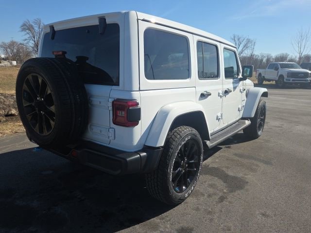 Used 2023 Jeep Wrangler Unlimited Sahara w/ Cold Weather Group image 9