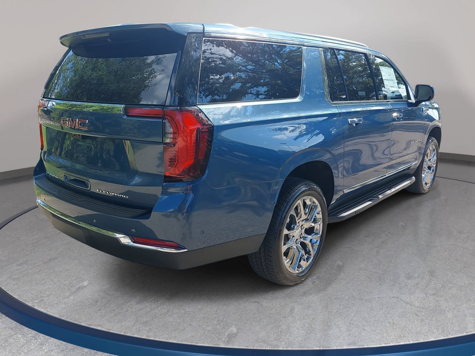 New 2026 GMC Yukon XL Elevation w/ Elevation Premium Package AWD/4WD image 5