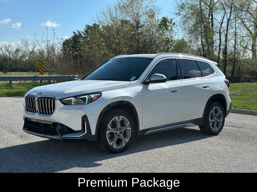 Certified 2024 BMW X1 xDrive28i w/ Premium Package AWD/4WD image 3