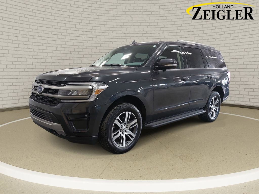 Used 2024 Ford Expedition XLT AWD/4WD image 1