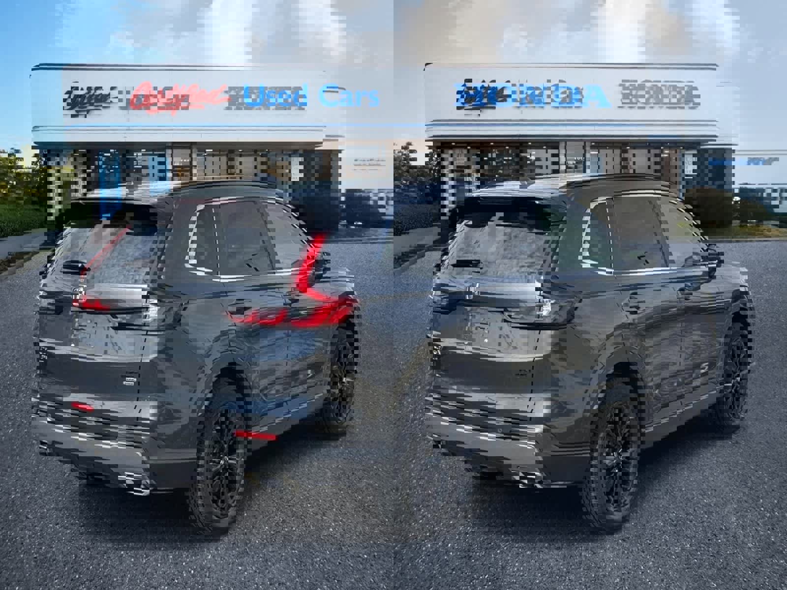 Used 2024 Honda CR-V Sport Touring image 5